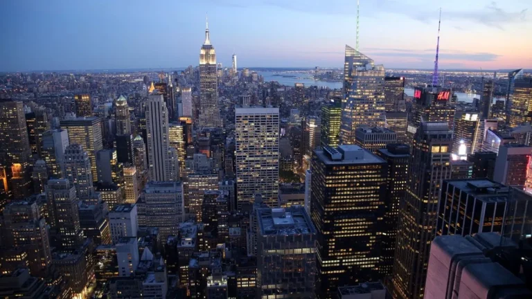 Why United States is the richest Country